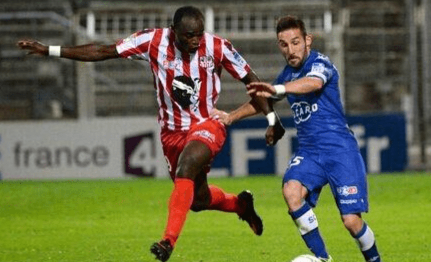  阿雅克肖客场顽强防守逼平强敌