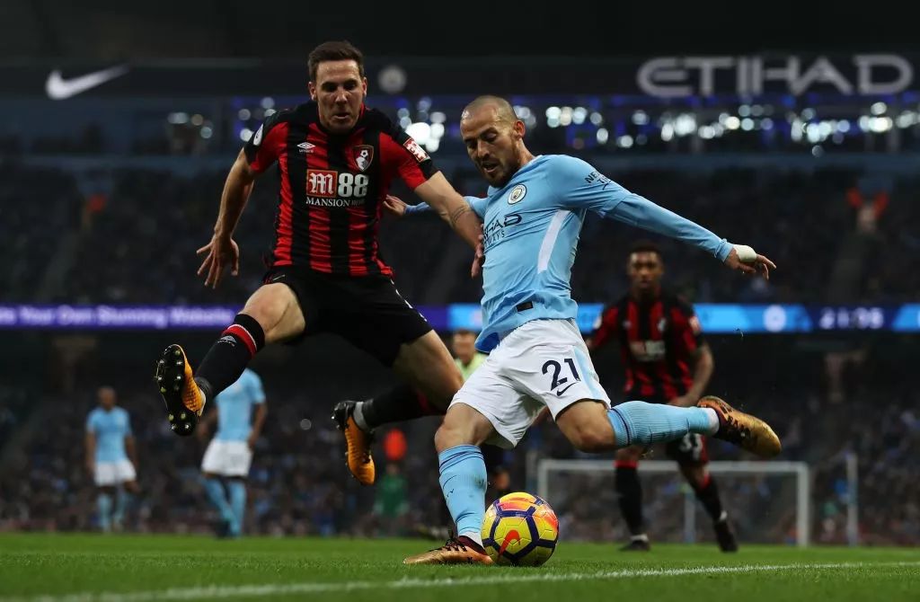  曼城中场控制力超强客场压制住伯恩茅斯